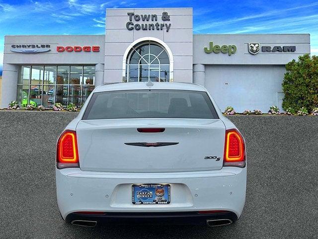 used 2023 Chrysler 300 car, priced at $30,995