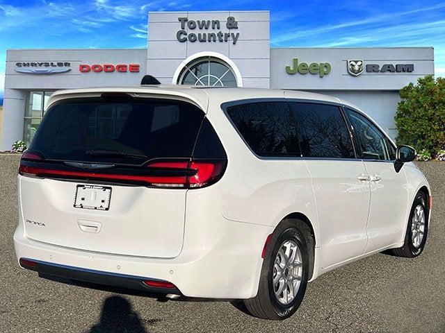 used 2023 Chrysler Pacifica car, priced at $29,995