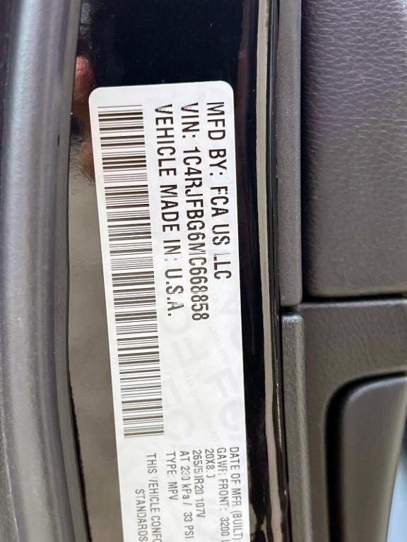 used 2021 Jeep Grand Cherokee car, priced at $29,678