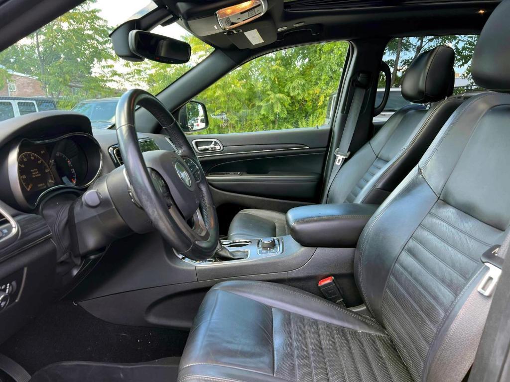 used 2021 Jeep Grand Cherokee car, priced at $29,678
