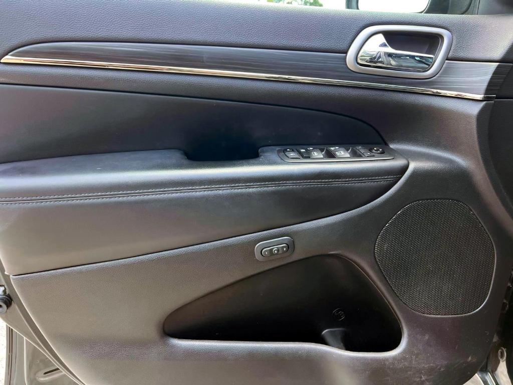 used 2021 Jeep Grand Cherokee car, priced at $29,678
