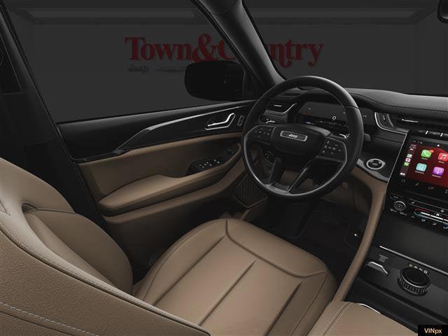 new 2025 Jeep Grand Cherokee car, priced at $42,250