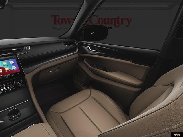 new 2025 Jeep Grand Cherokee car, priced at $42,250