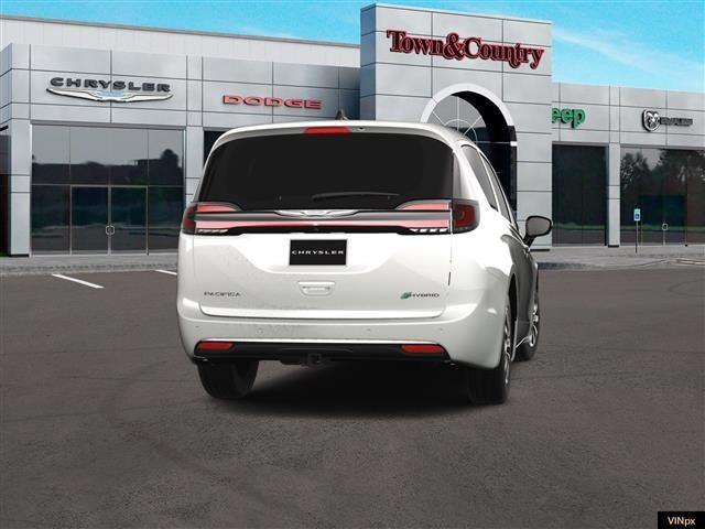 new 2025 Chrysler Pacifica Hybrid car, priced at $47,030