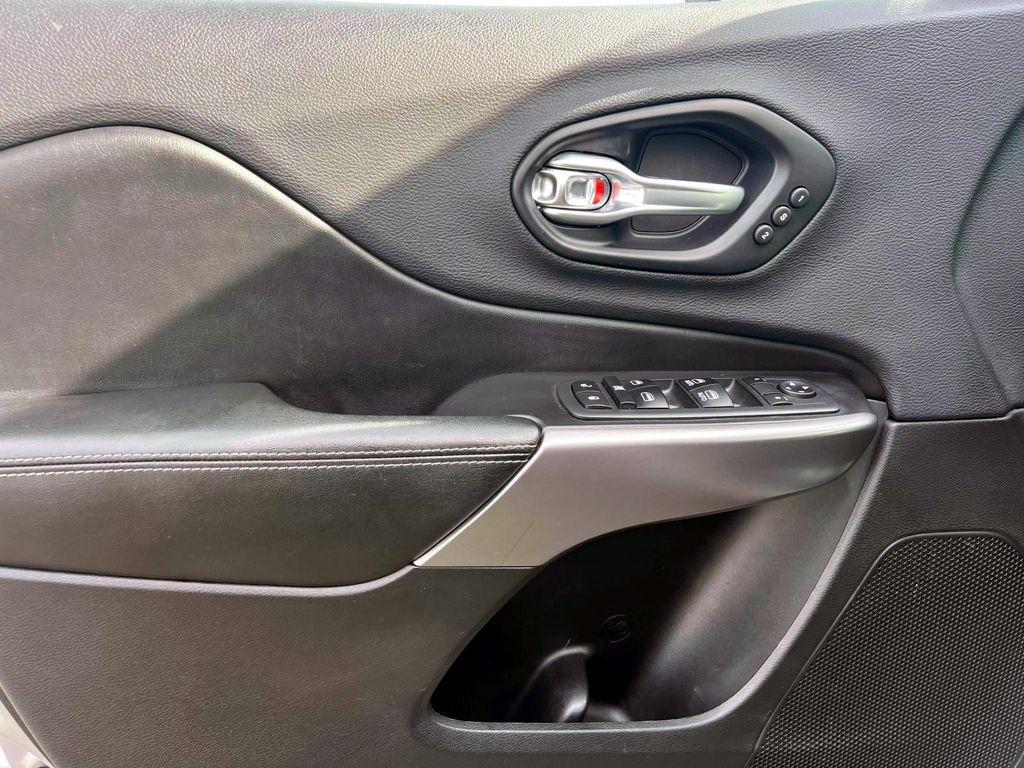 used 2019 Jeep Cherokee car, priced at $19,301