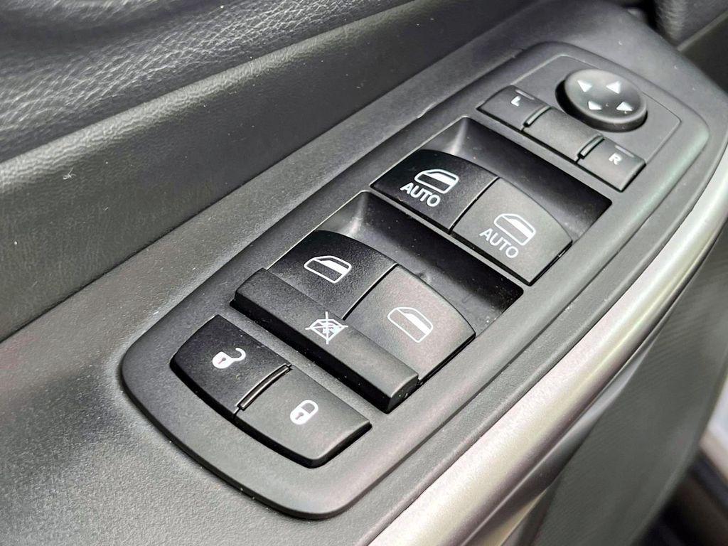 used 2019 Jeep Cherokee car, priced at $19,301