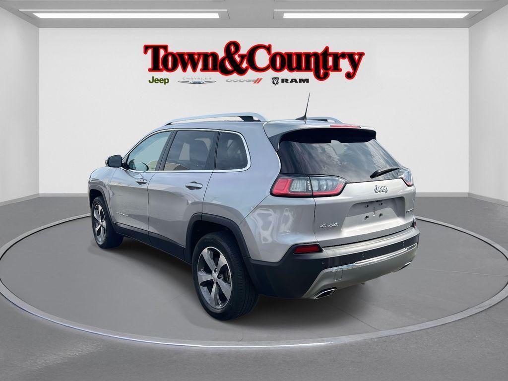 used 2019 Jeep Cherokee car, priced at $19,301