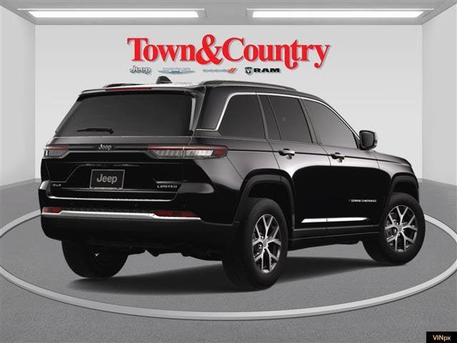 new 2025 Jeep Grand Cherokee car, priced at $42,250