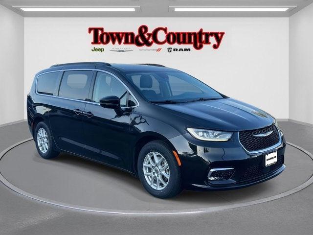 used 2022 Chrysler Pacifica car, priced at $28,995