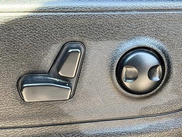 used 2022 Ram 1500 car, priced at $33,758