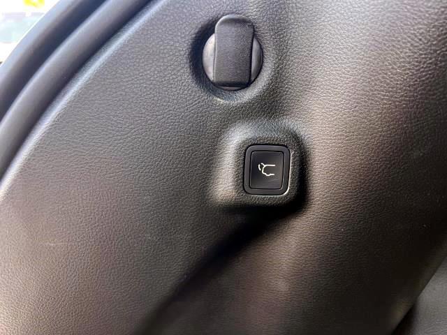 used 2022 Jeep Compass car, priced at $21,995