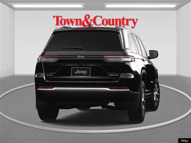 new 2025 Jeep Grand Cherokee car, priced at $42,675