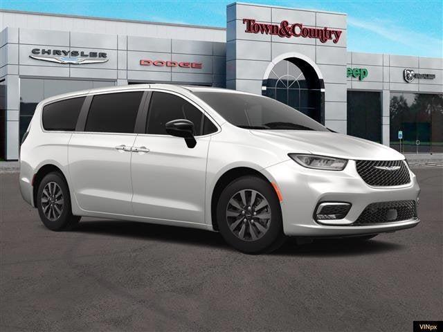 new 2025 Chrysler Pacifica Hybrid car, priced at $47,030