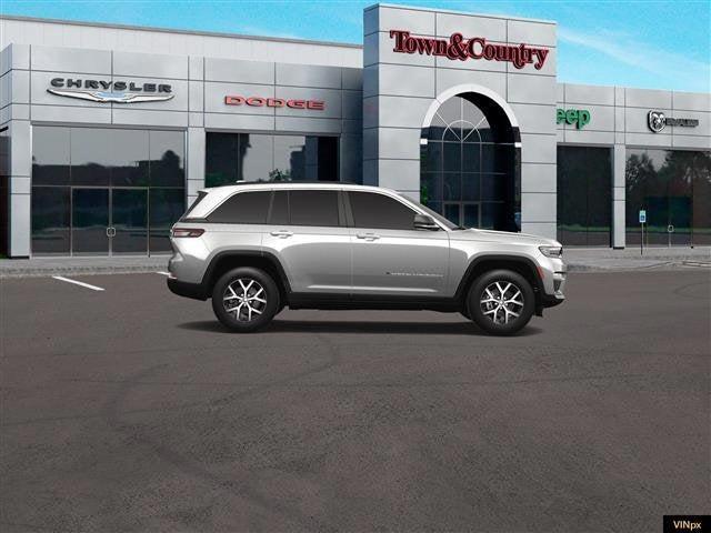 new 2025 Jeep Grand Cherokee car, priced at $44,795