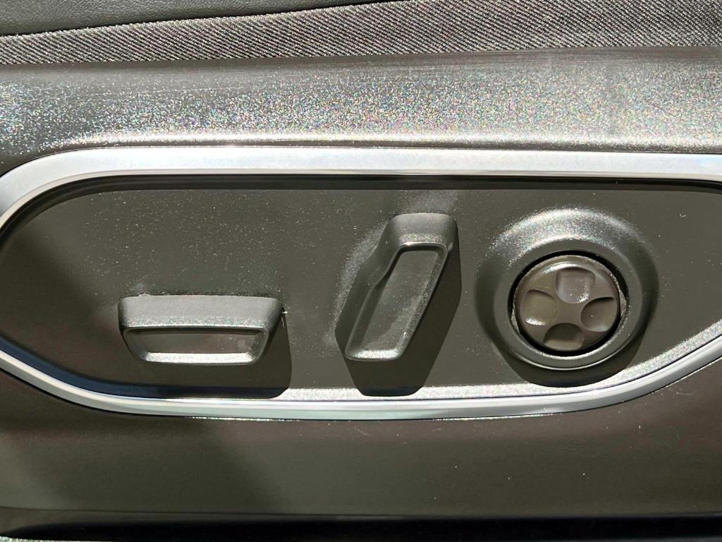 used 2022 Jeep Wagoneer car, priced at $45,110
