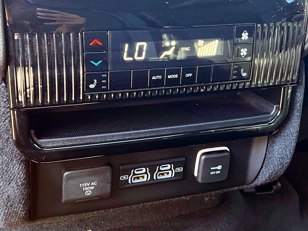 used 2022 Jeep Wagoneer car, priced at $44,357