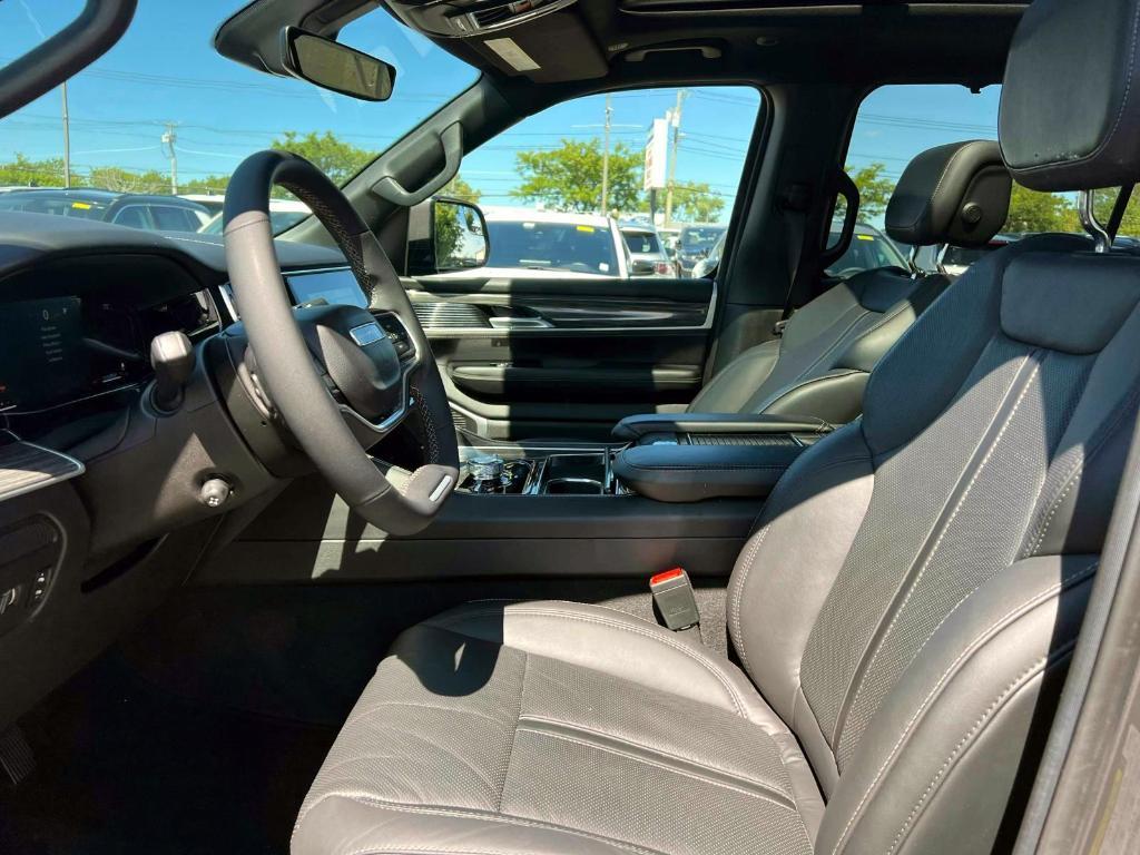 used 2022 Jeep Wagoneer car, priced at $45,110