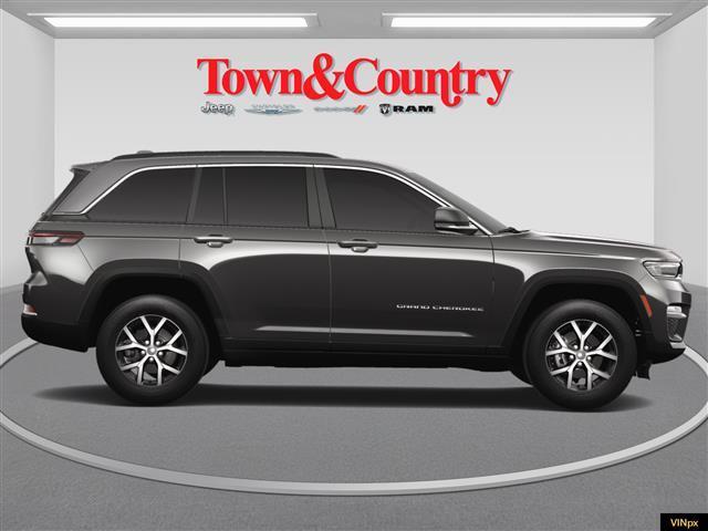 new 2025 Jeep Grand Cherokee car, priced at $42,250