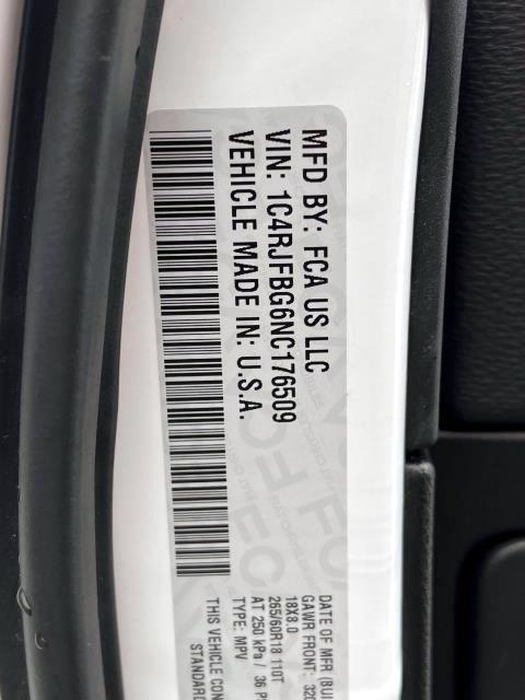 used 2022 Jeep Grand Cherokee WK car, priced at $27,348