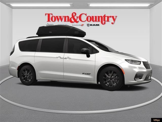 new 2025 Chrysler Pacifica car, priced at $44,957