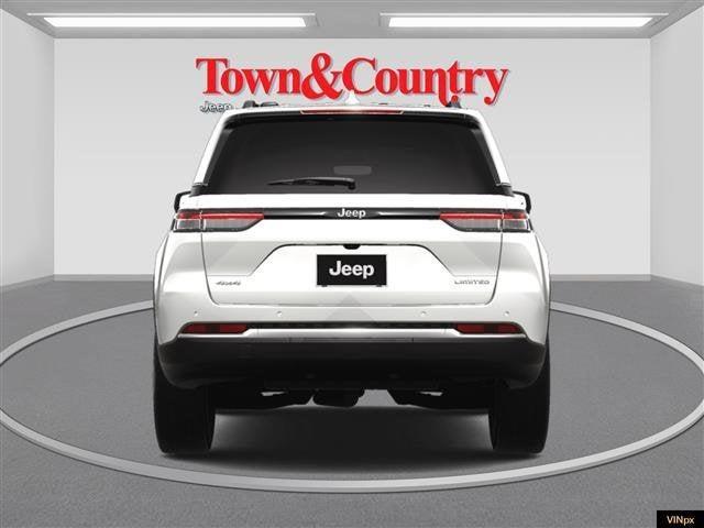 new 2025 Jeep Grand Cherokee car, priced at $43,122