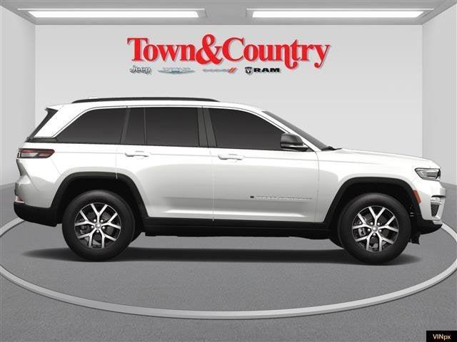 new 2025 Jeep Grand Cherokee car, priced at $43,122