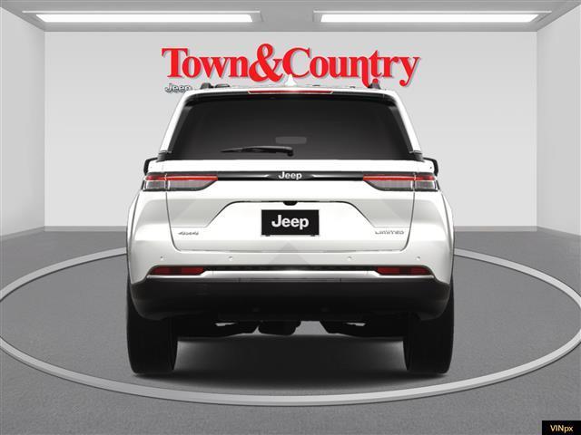 new 2025 Jeep Grand Cherokee car, priced at $43,122