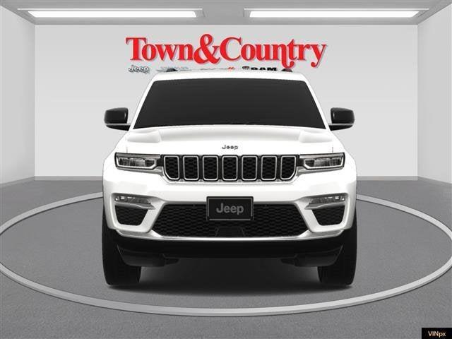 new 2025 Jeep Grand Cherokee car, priced at $43,122