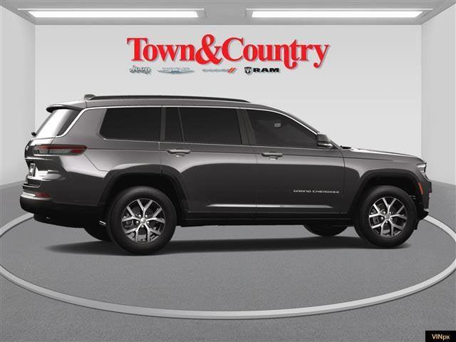 new 2025 Jeep Grand Cherokee L car, priced at $42,000