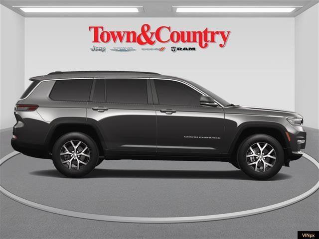 new 2025 Jeep Grand Cherokee L car, priced at $42,000