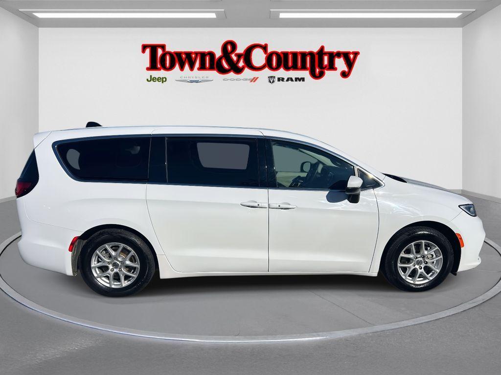 used 2023 Chrysler Pacifica car, priced at $19,944