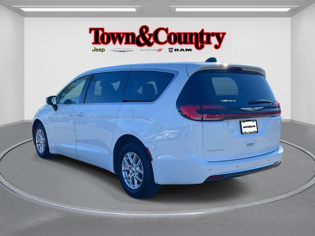 used 2023 Chrysler Pacifica car, priced at $19,944