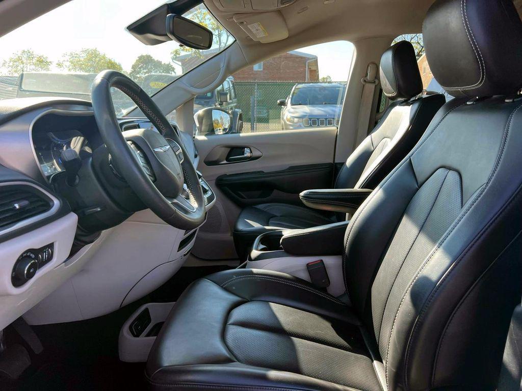 used 2023 Chrysler Pacifica car, priced at $19,944