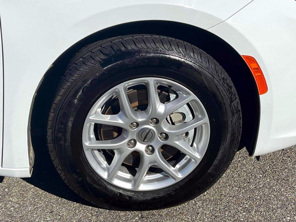 used 2023 Chrysler Pacifica car, priced at $19,944