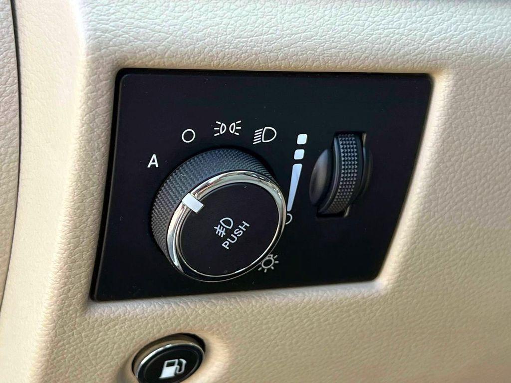 used 2022 Jeep Grand Cherokee WK car, priced at $25,399