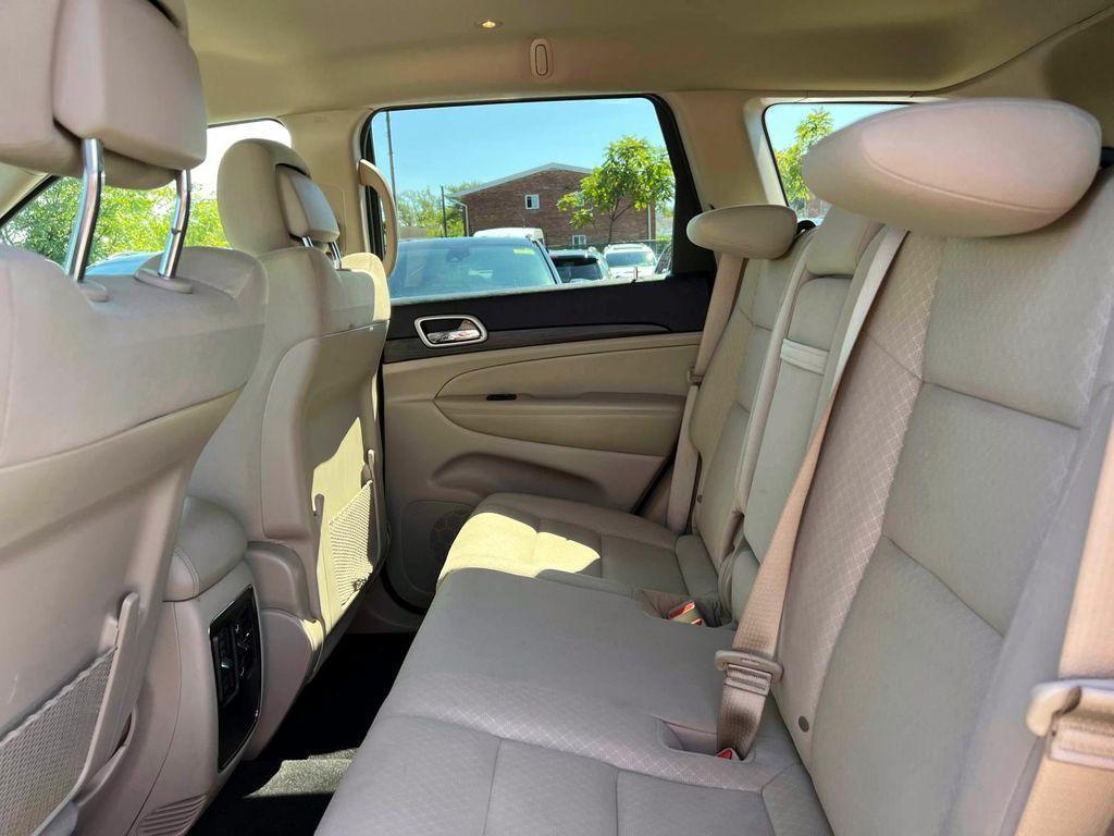 used 2022 Jeep Grand Cherokee WK car, priced at $25,399