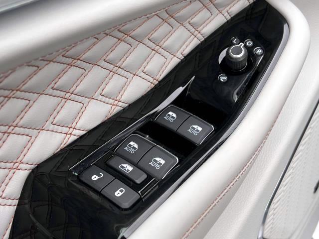 used 2022 Jeep Grand Cherokee car, priced at $42,215