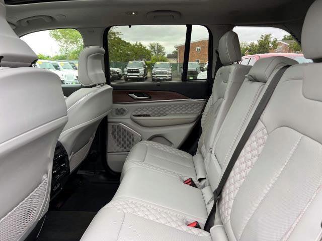 used 2022 Jeep Grand Cherokee car, priced at $40,998