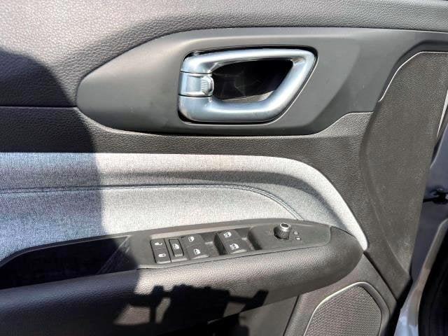 used 2023 Jeep Compass car, priced at $20,950