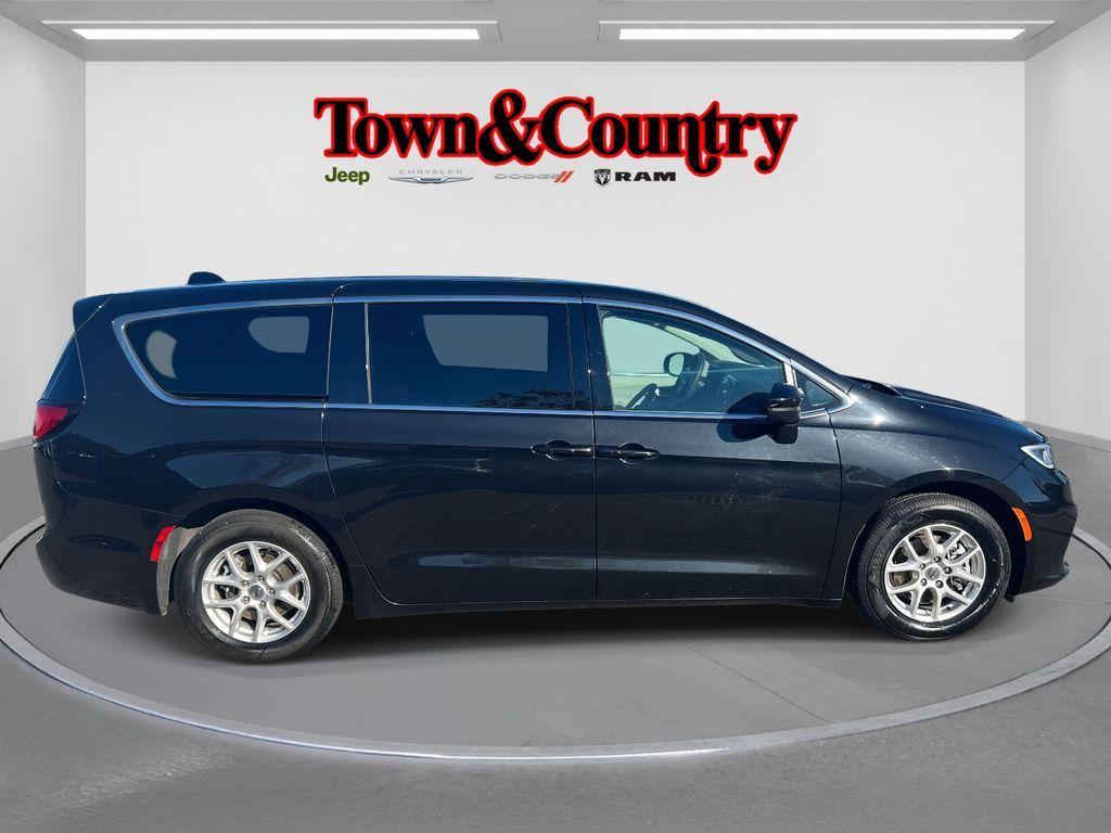 used 2023 Chrysler Pacifica car, priced at $22,954
