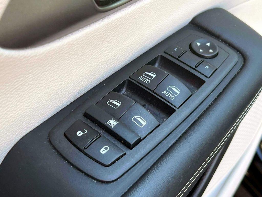 used 2023 Chrysler Pacifica car, priced at $22,954