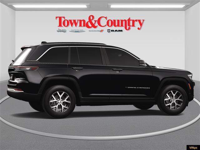new 2025 Jeep Grand Cherokee car, priced at $47,760