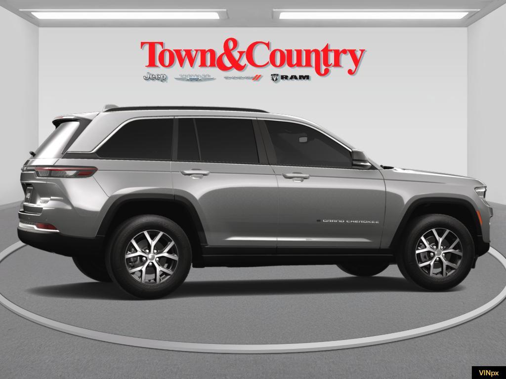 new 2025 Jeep Grand Cherokee car, priced at $44,025
