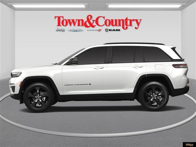 new 2025 Jeep Grand Cherokee car, priced at $44,380