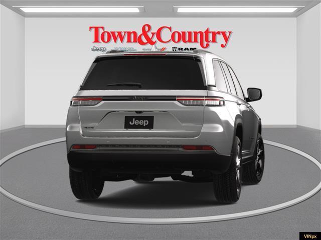 new 2025 Jeep Grand Cherokee car, priced at $45,380