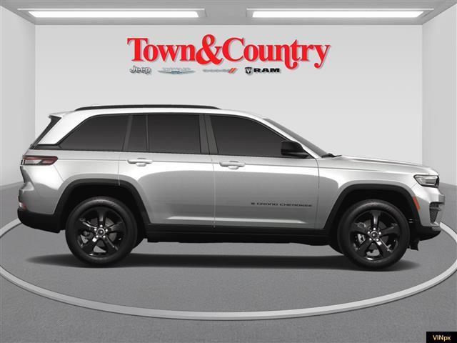 new 2025 Jeep Grand Cherokee car, priced at $45,380
