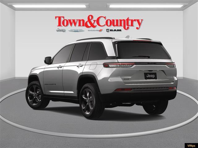 new 2025 Jeep Grand Cherokee car, priced at $45,380