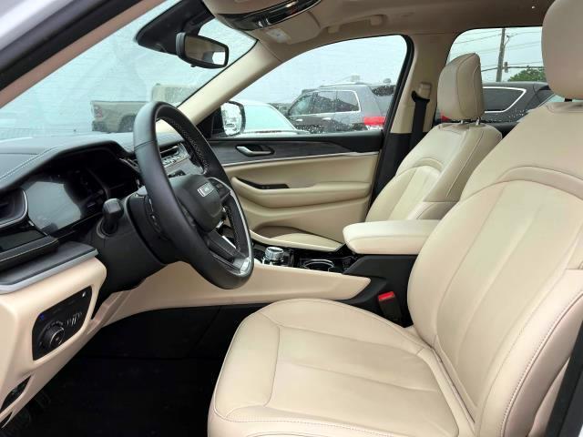 used 2022 Jeep Grand Cherokee 4xe car, priced at $30,995