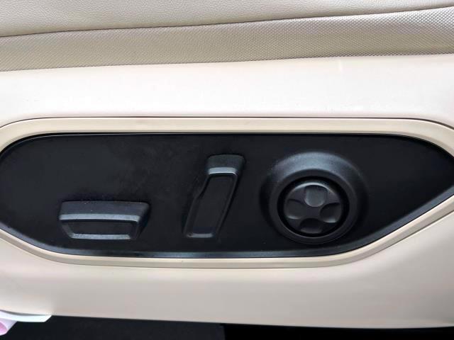 used 2022 Jeep Grand Cherokee 4xe car, priced at $30,995