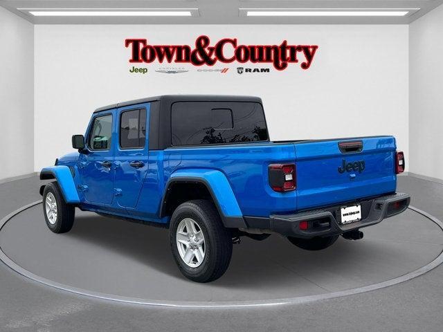 used 2022 Jeep Gladiator car, priced at $30,746
